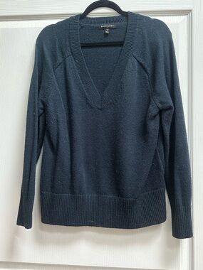Banana Republic Women's Deep V-Neck Navy Sweater